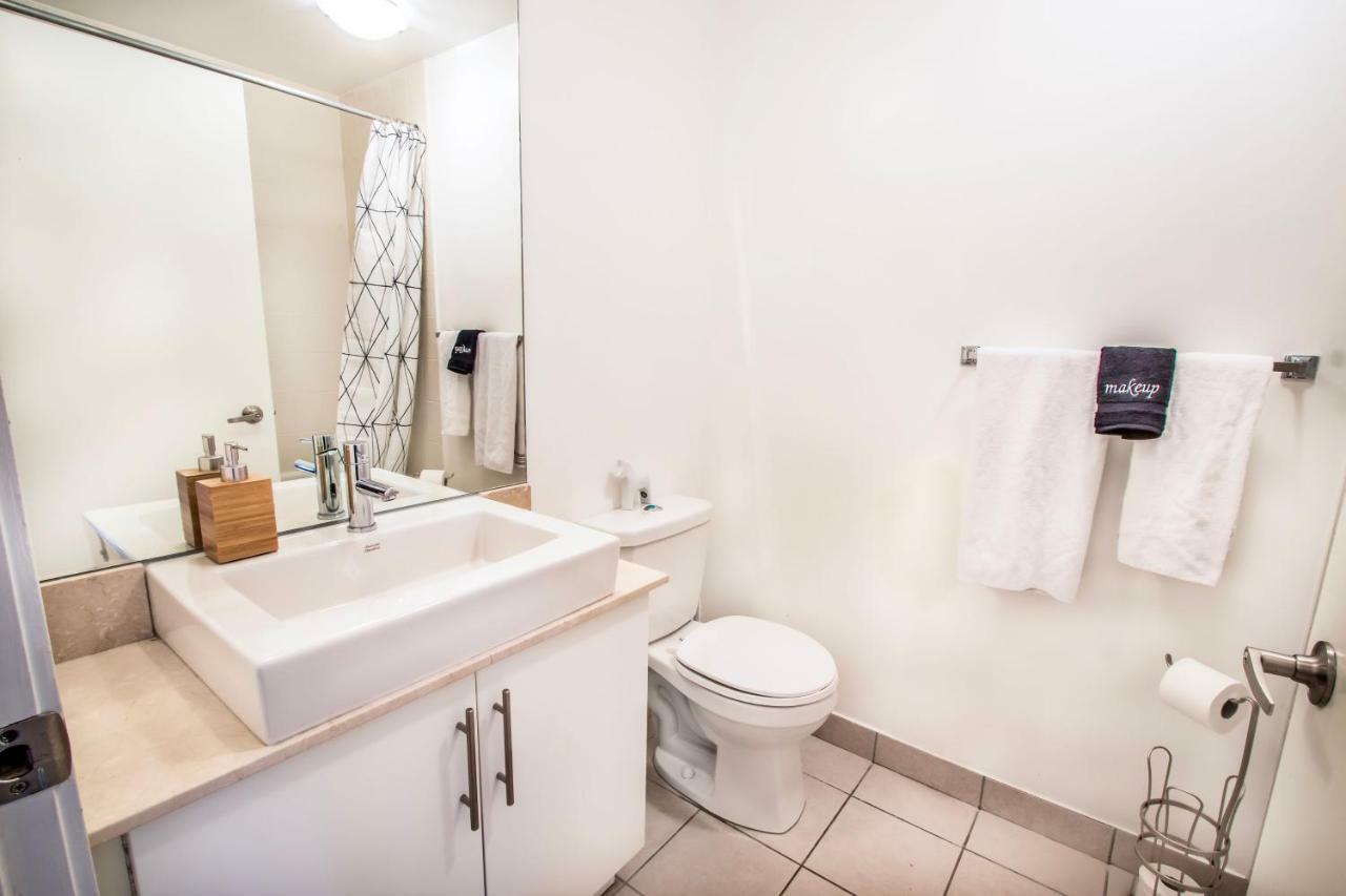 Micasa Suites - Stylish Condo In Maple Leaf Square Toronto Exteriér fotografie